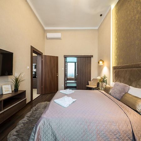 Luxury Dream With A Sauna In The Center Budapeste Exterior foto